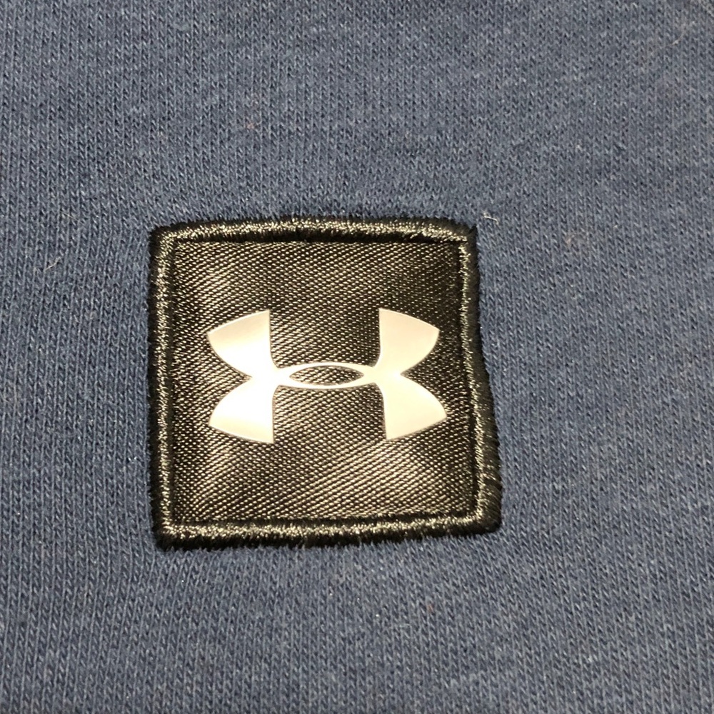 Under Armour Men's Dark Blue Crewneck Sweater - Picture 8 of 11
